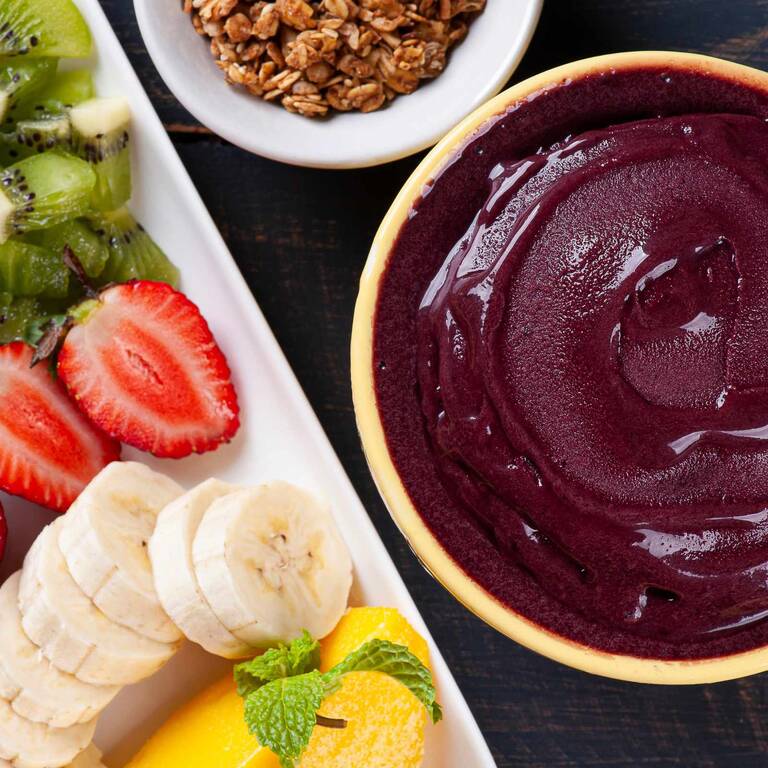 Tigela de açaí completo com frutas frescas – Itaky Açaí Joinville, SC