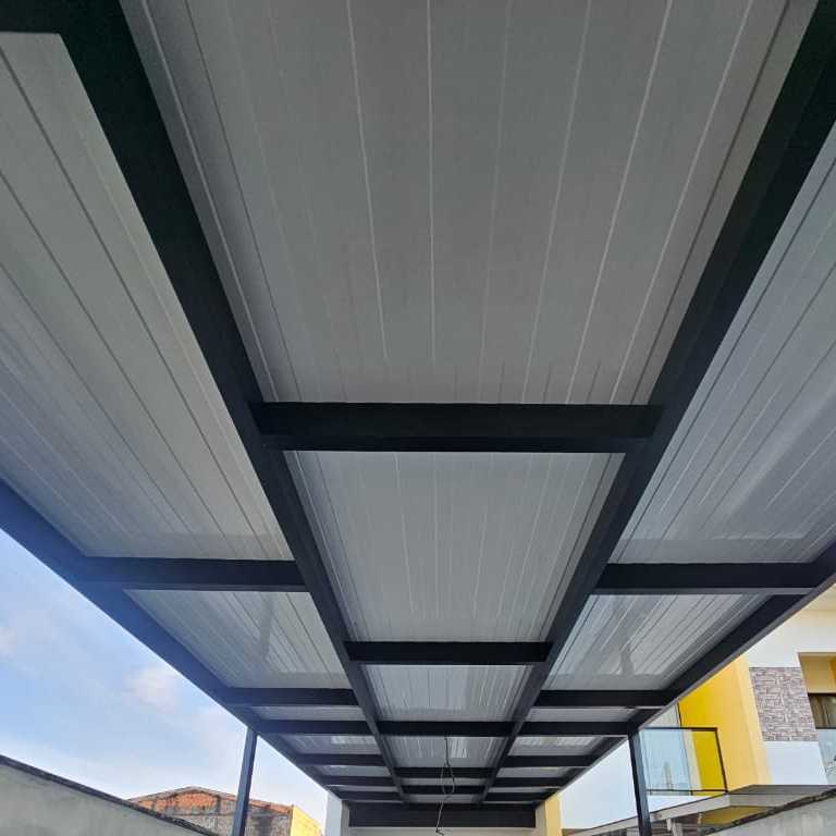 TELHA METÁLICA BRANCA C/ PERFIL PRETO