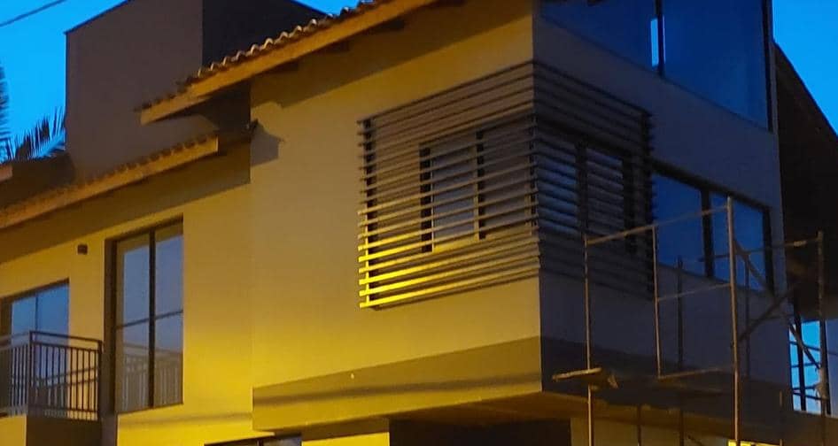 Persianas Automatizadas: Conforto e Tecnologia para Residências