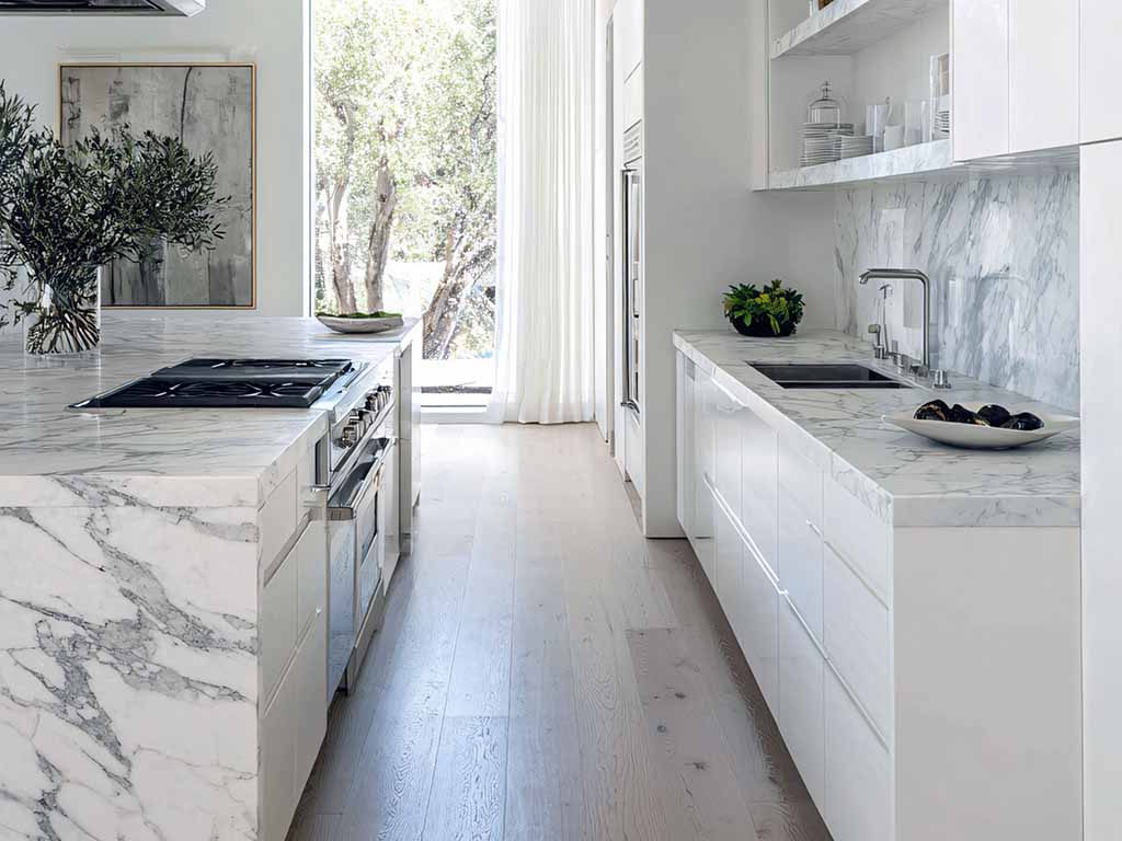 Bancada gourmet em granito para área de lazer